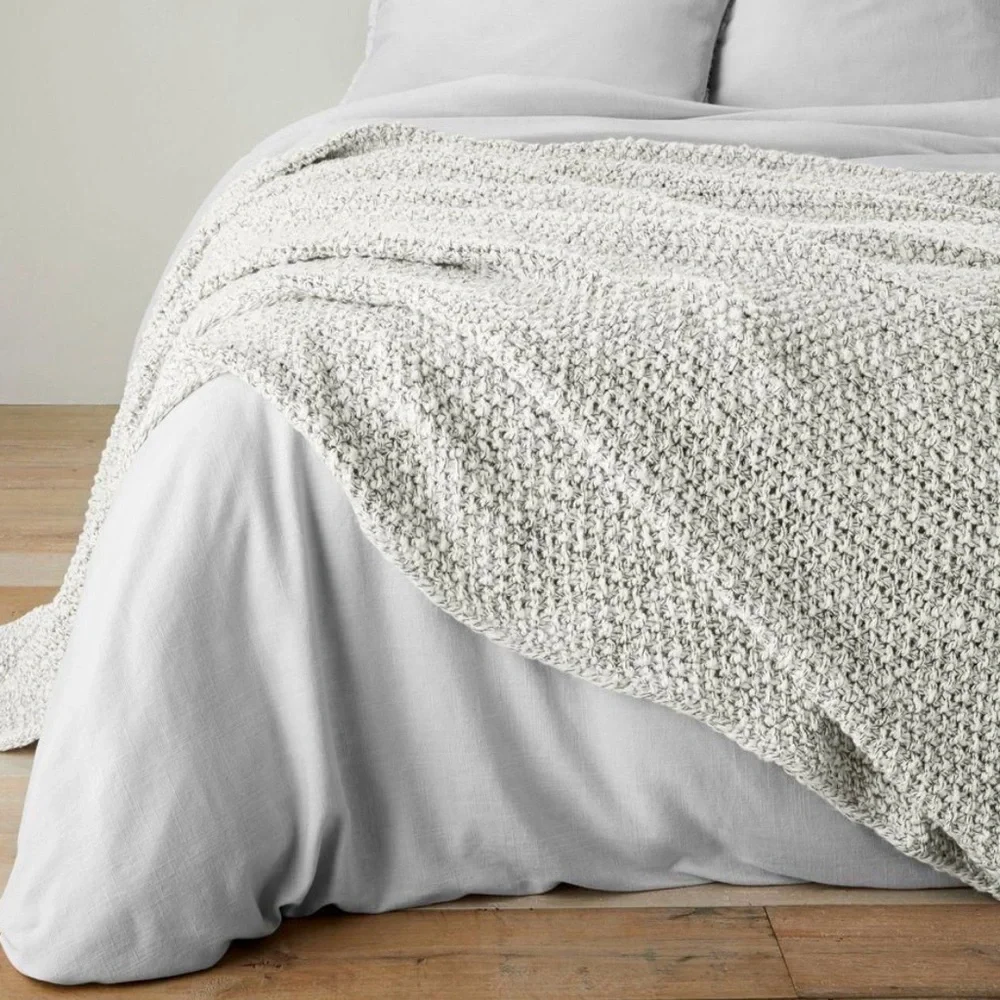NWT Casaluna Chunky Knit Throw